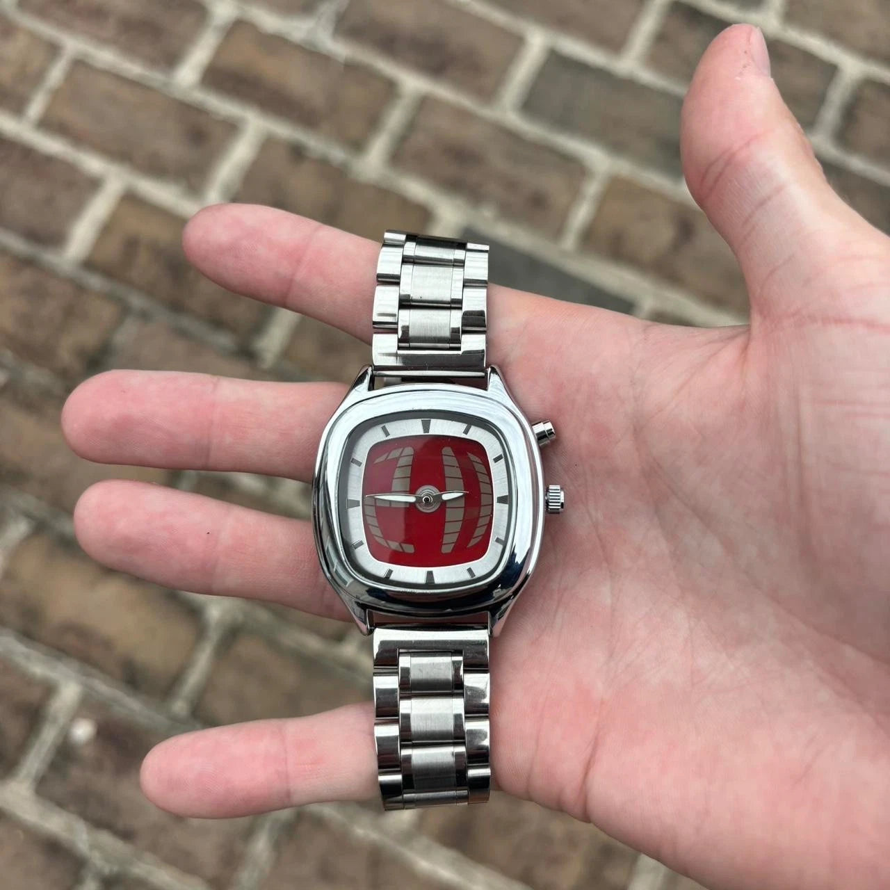 Monolith Bijou Sound — Fini les montres connectées ennuyeuses.