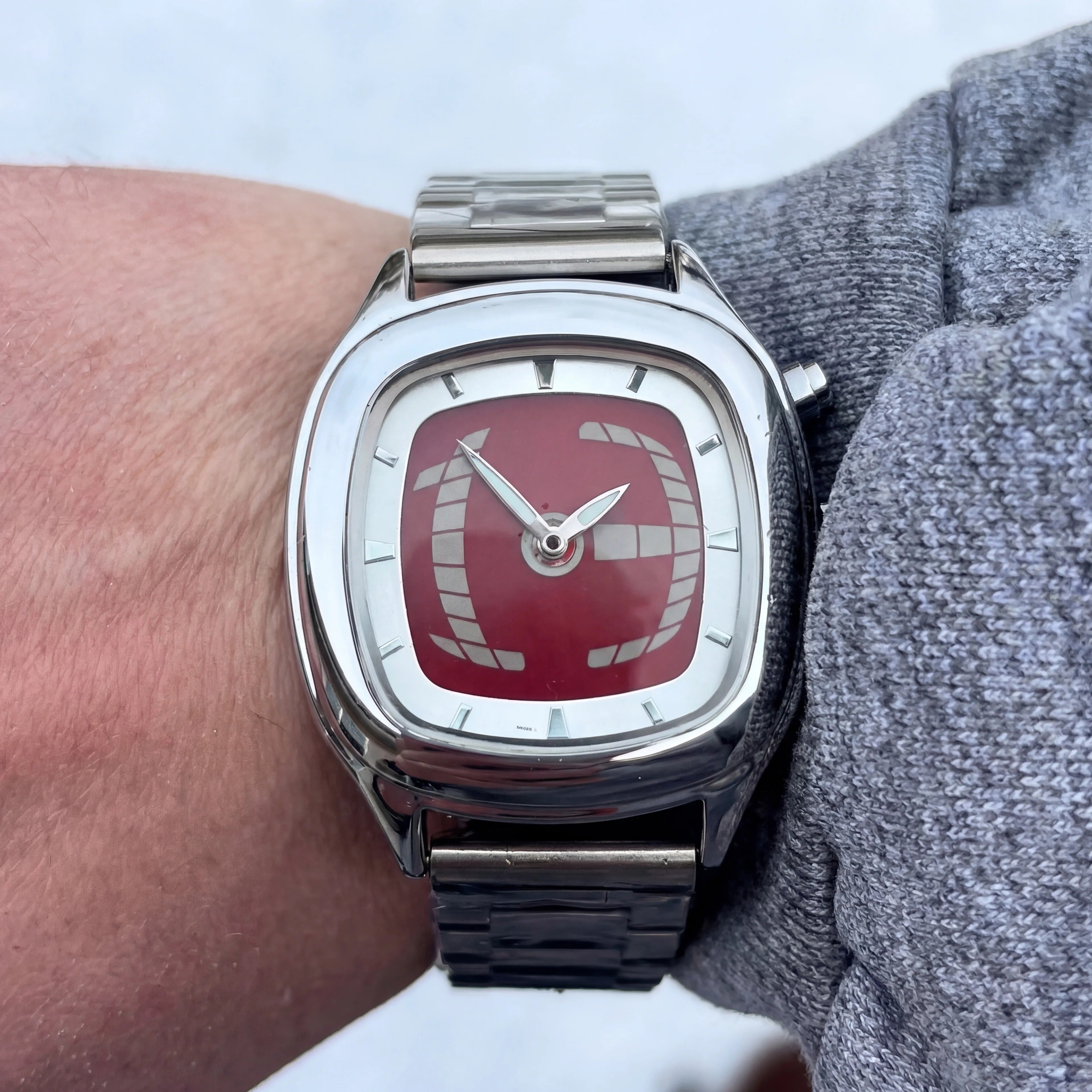 Monolith Bijou Sound — Fini les montres connectées ennuyeuses.