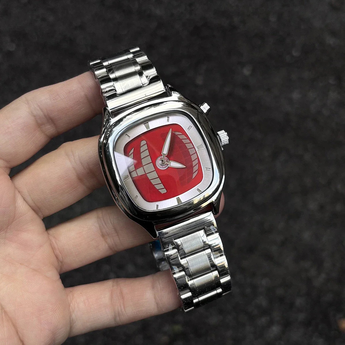 Monolith Bijou Sound — Fini les montres connectées ennuyeuses.
